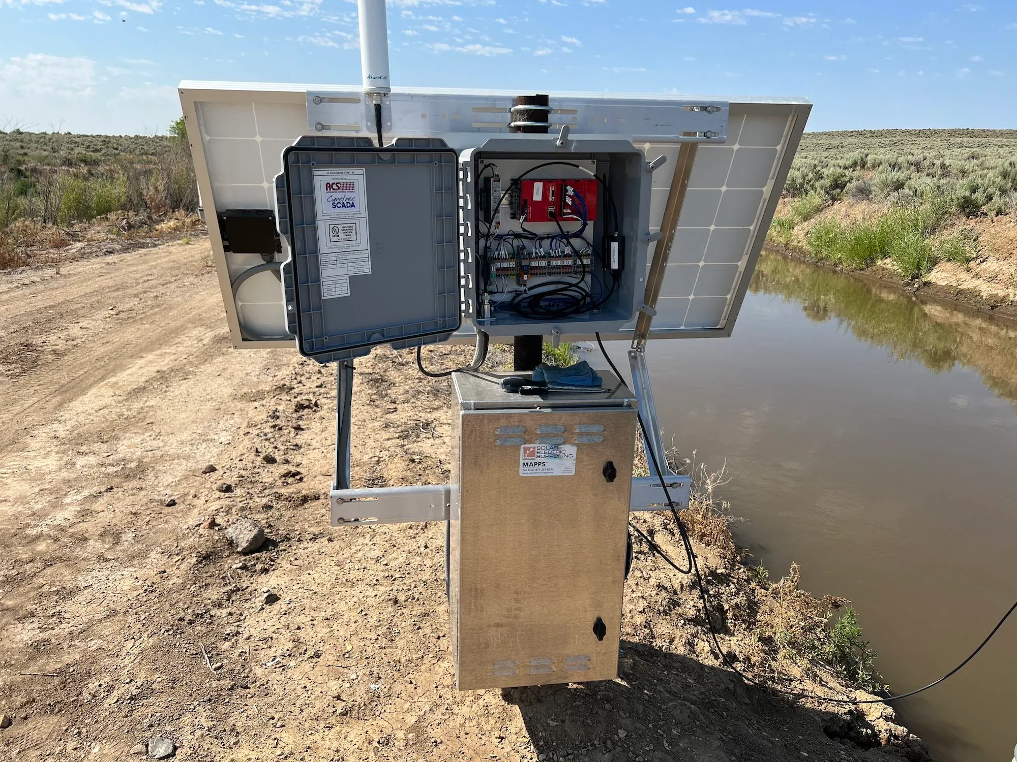 Remote monitoring infrastructure in Vale's canyon terrain